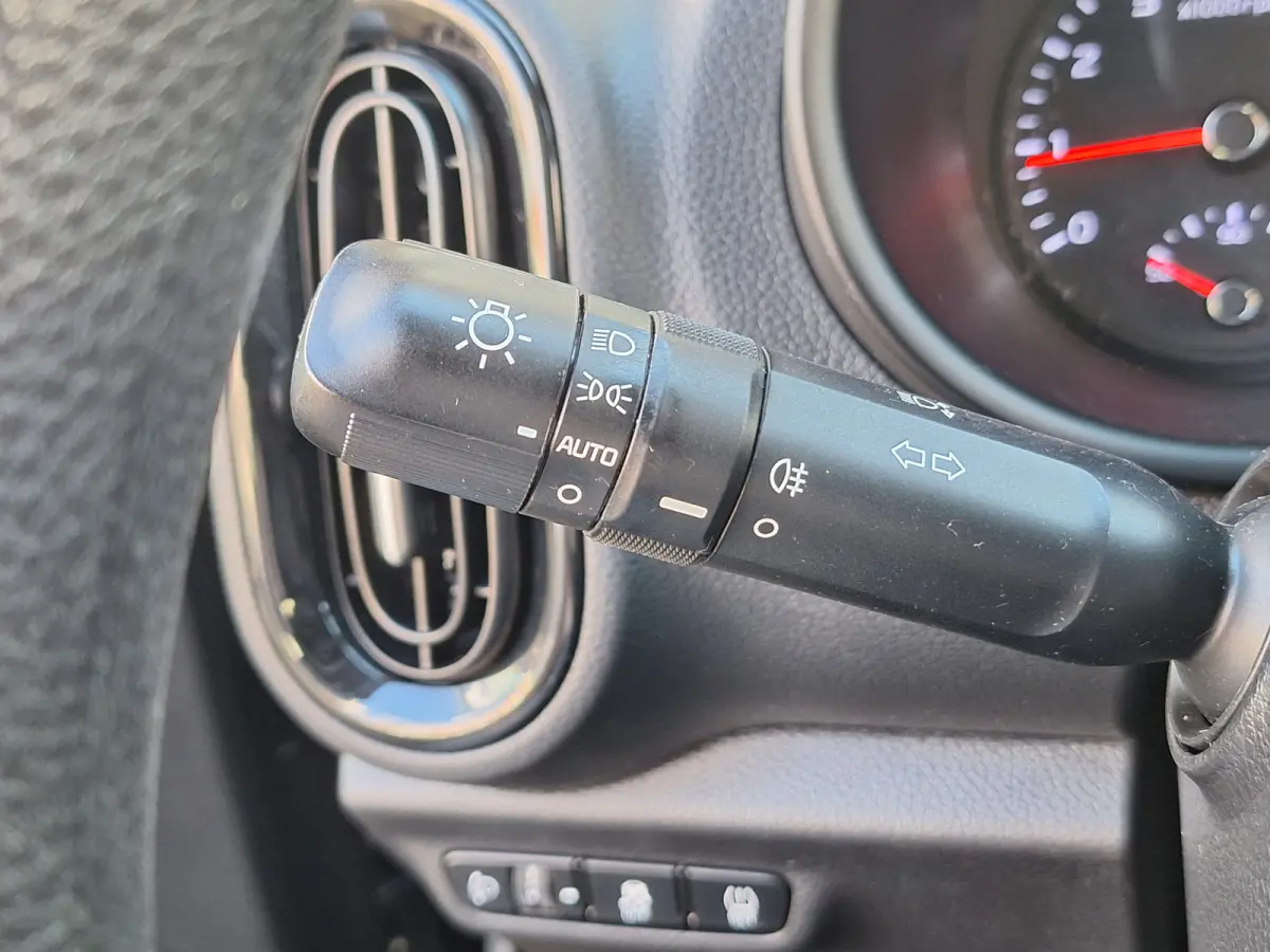 1.0 CVVT ComfortPlusLine Navigator /Camera/Navi/Apple/Android/Garantie