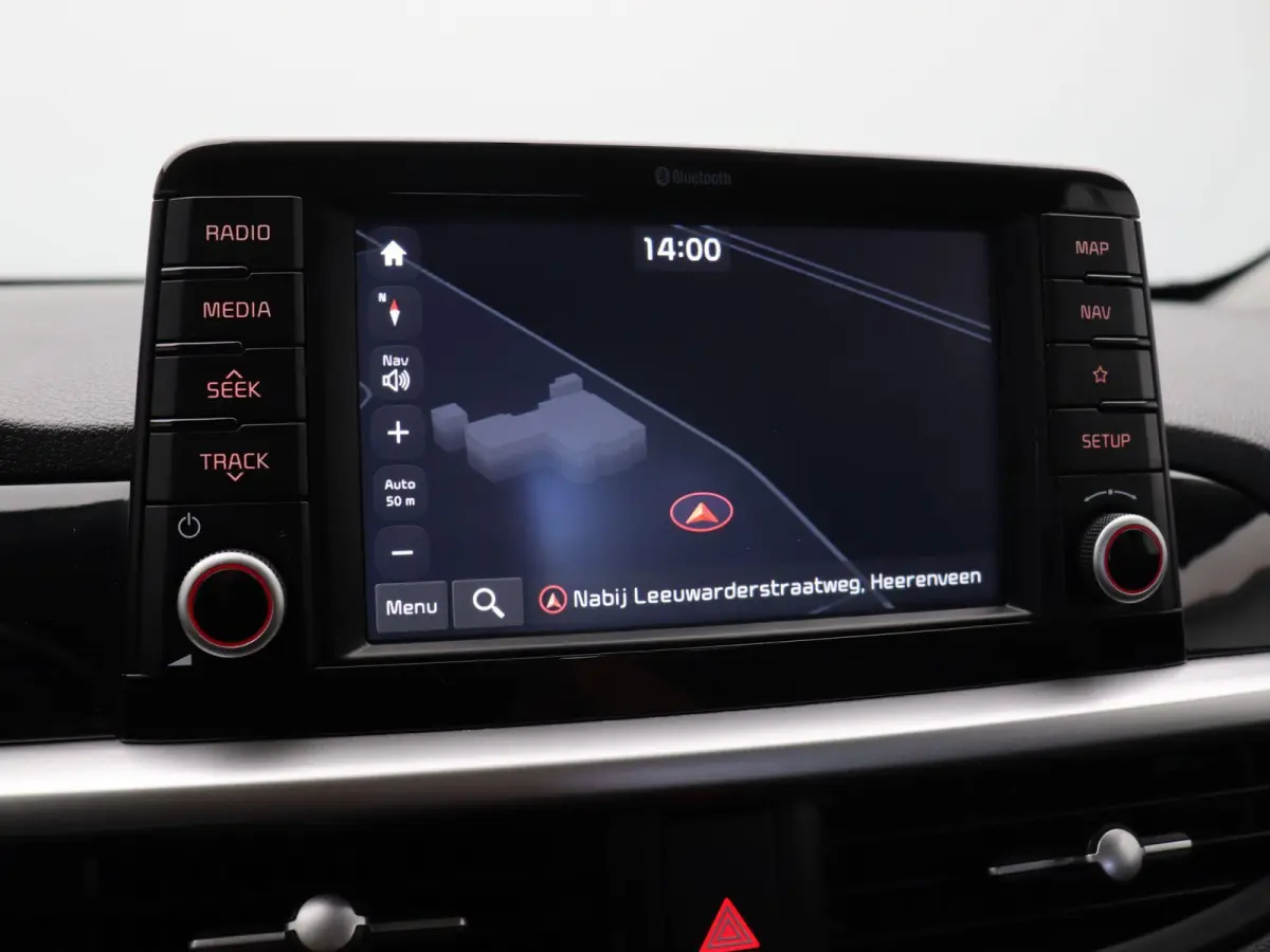 1.0 MPi DynamicPlusLine | Achteruitrijcamera | Climate Control | Apple Carplay & Android Auto |