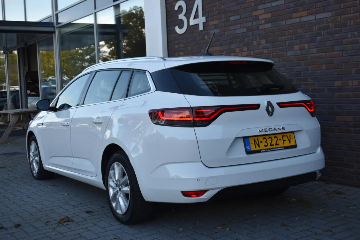 1.0 TCe ECC LMV NAVI CRUISE