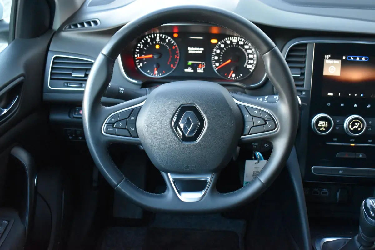 1.0 TCe ECC LMV NAVI CRUISE