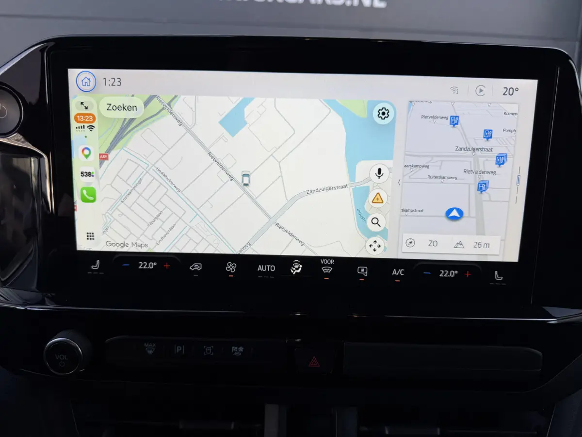 Cust. 320 L2H1 Limited 65 kWh 218 PK CarPlay/stoelverwarming/Cruise Control