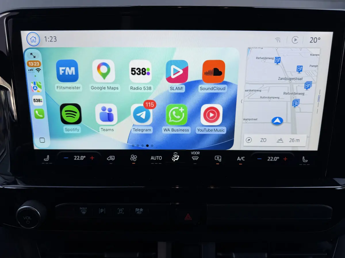 Cust. 320 L2H1 Limited 65 kWh 218 PK CarPlay/stoelverwarming/Cruise Control