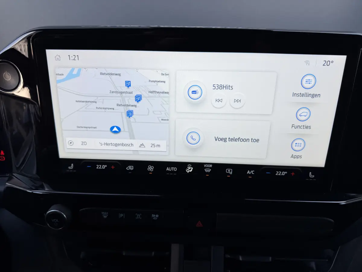 Cust. 320 L2H1 Limited 65 kWh 218 PK CarPlay/stoelverwarming/Cruise Control