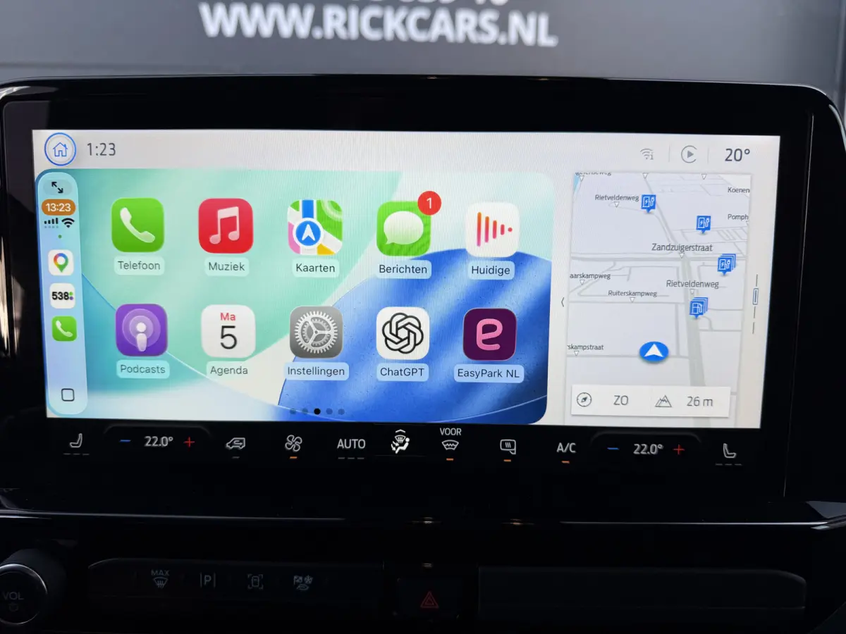 Cust. 320 L2H1 Limited 65 kWh 218 PK CarPlay/stoelverwarming/Cruise Control