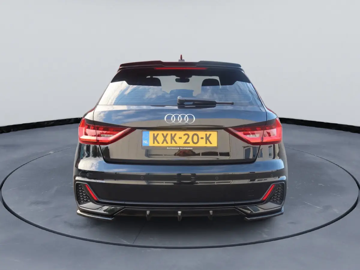 30 TFSI S edition 18" Apple caplay half leder Camera Led