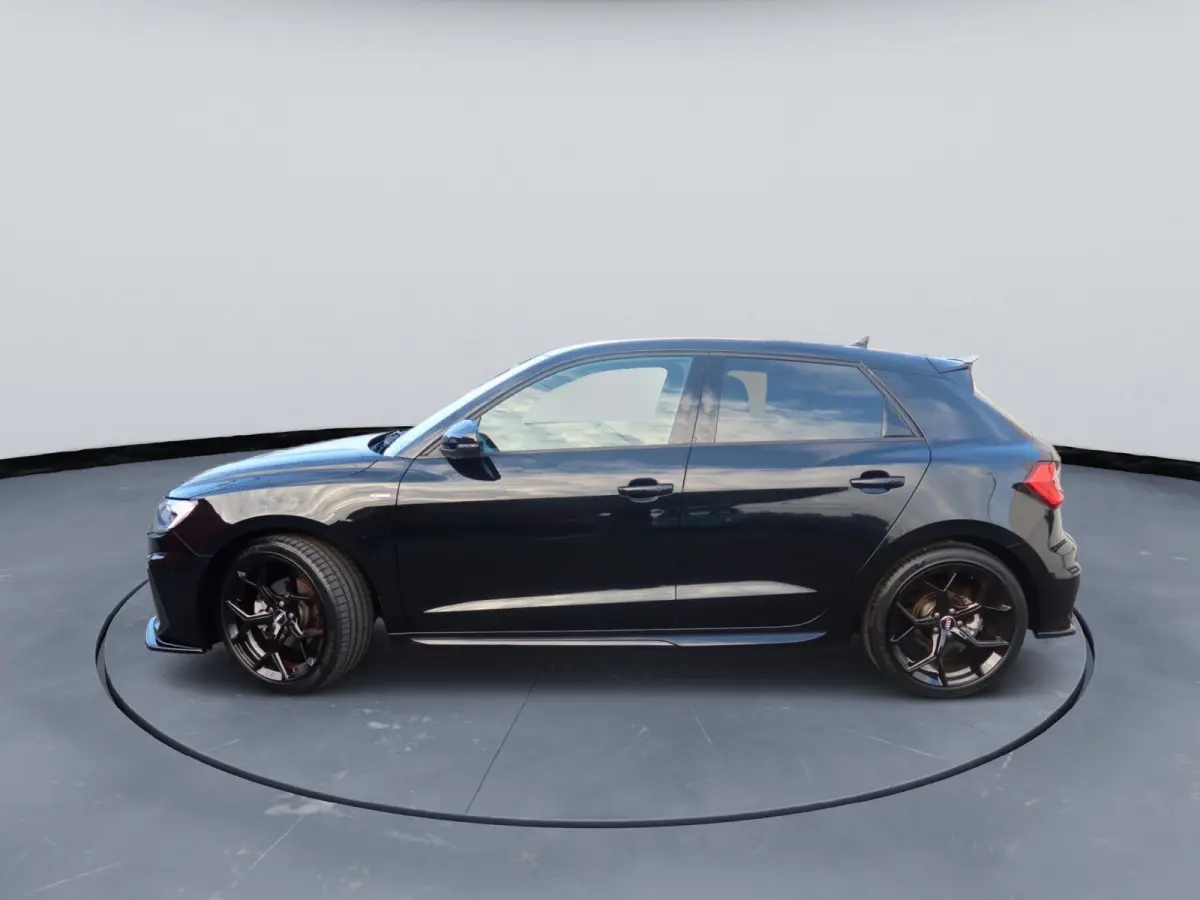 30 TFSI S edition 18" Apple caplay half leder Camera Led