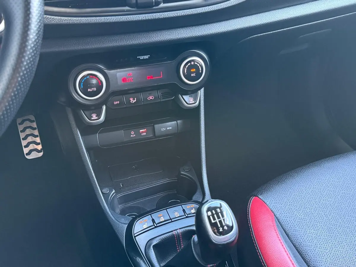 1.0 T-GDI GT-Line | 100PK! | Camera | Navi | Apple Carplay | Android Auto | Keyless | Leder |