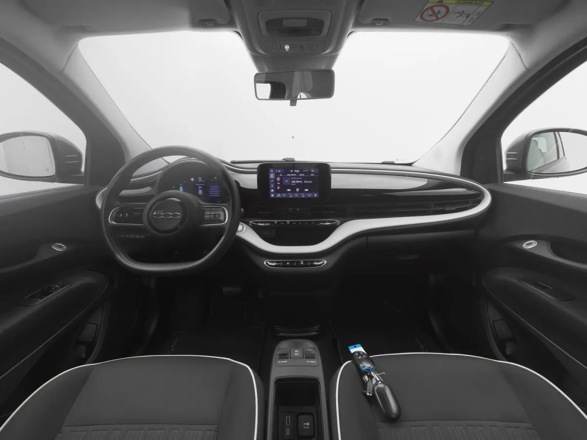 Action 24 kWh | 5" INFOTAINMENT | NAVI