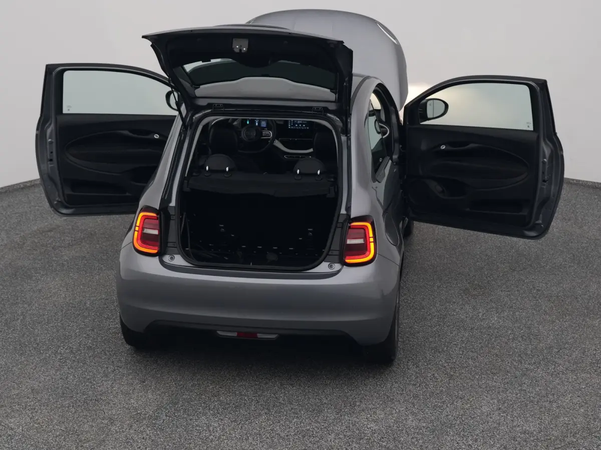 Action 24 kWh | 5" INFOTAINMENT | NAVI