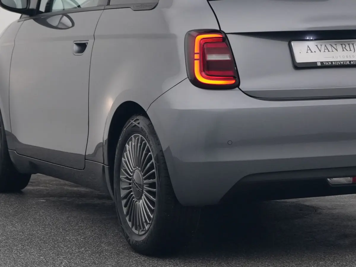 Action 24 kWh | 5" INFOTAINMENT | NAVI