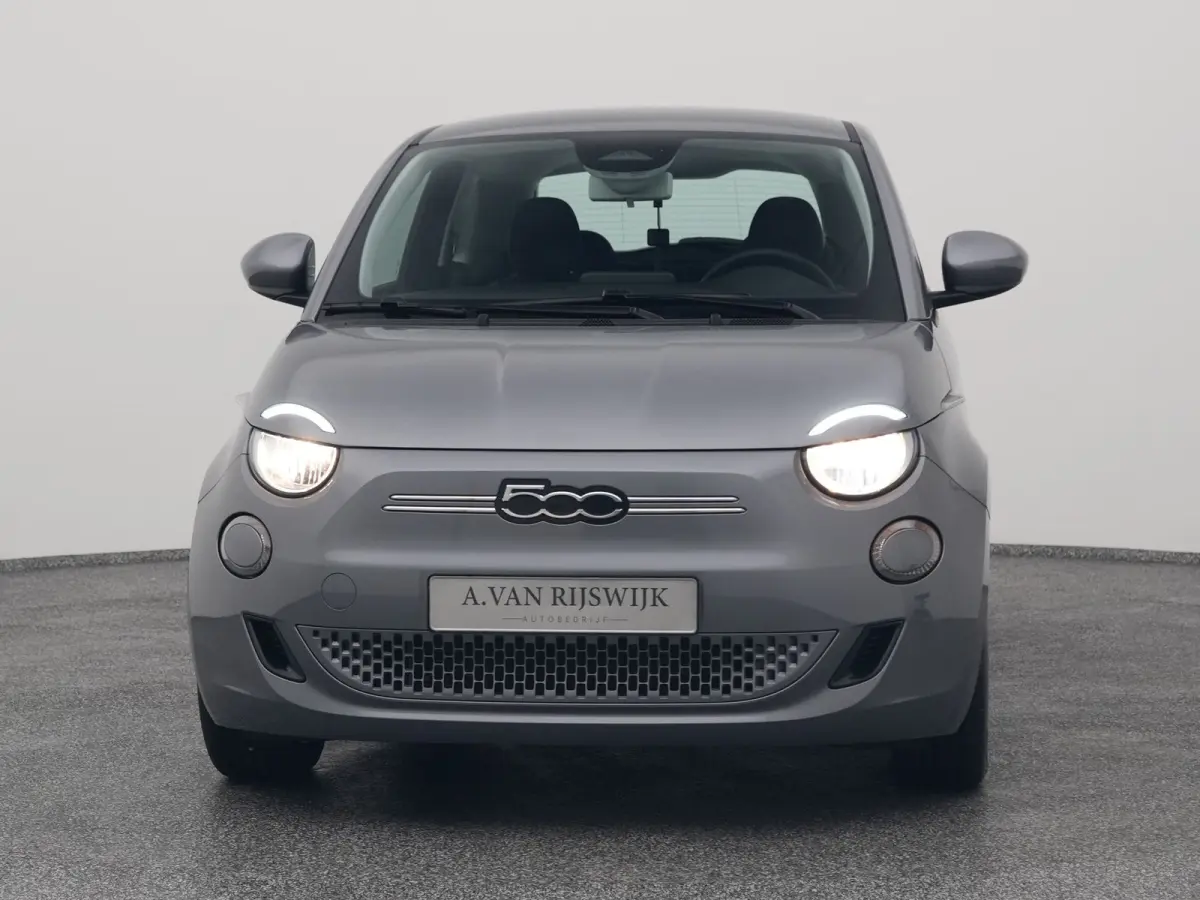 Action 24 kWh | 5" INFOTAINMENT | NAVI