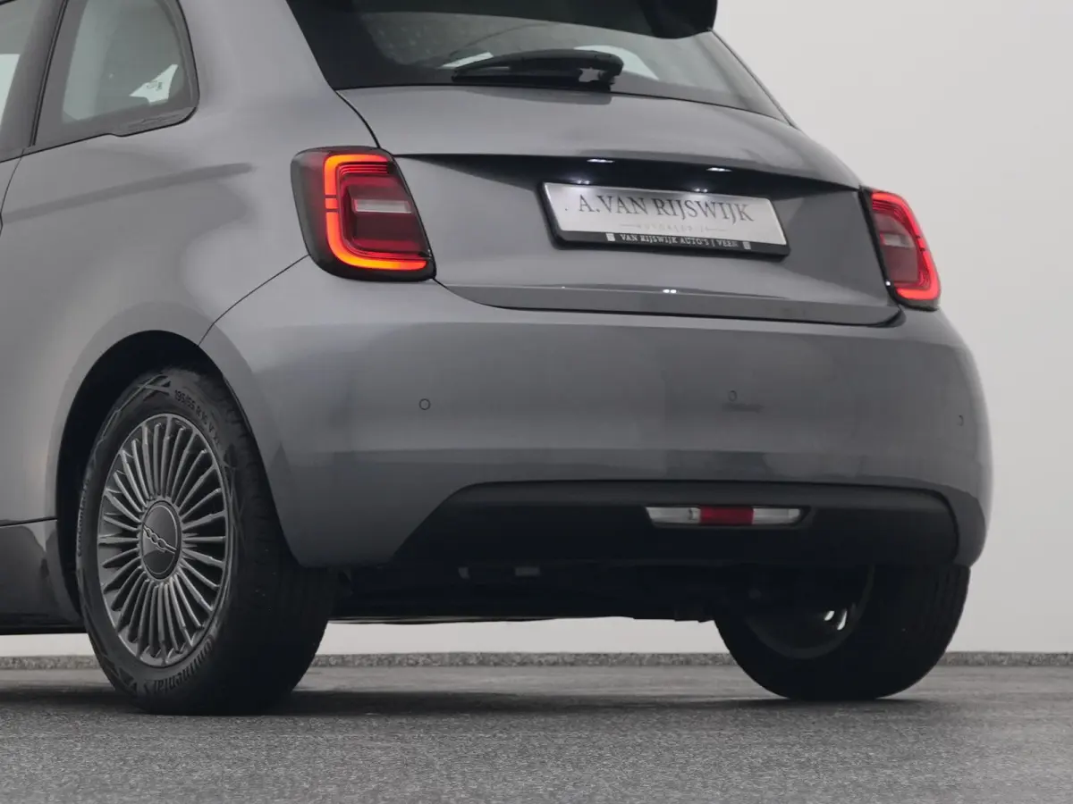 Action 24 kWh | 5" INFOTAINMENT | NAVI