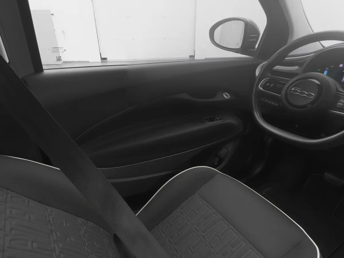 Action 24 kWh | 5" INFOTAINMENT | NAVI