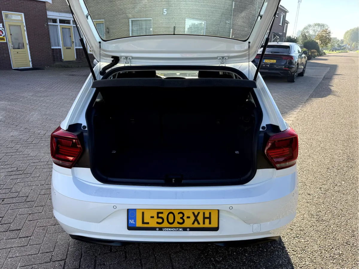 1.0 TSI Comfortline Business Virt. Dash, Camera, App Connect
