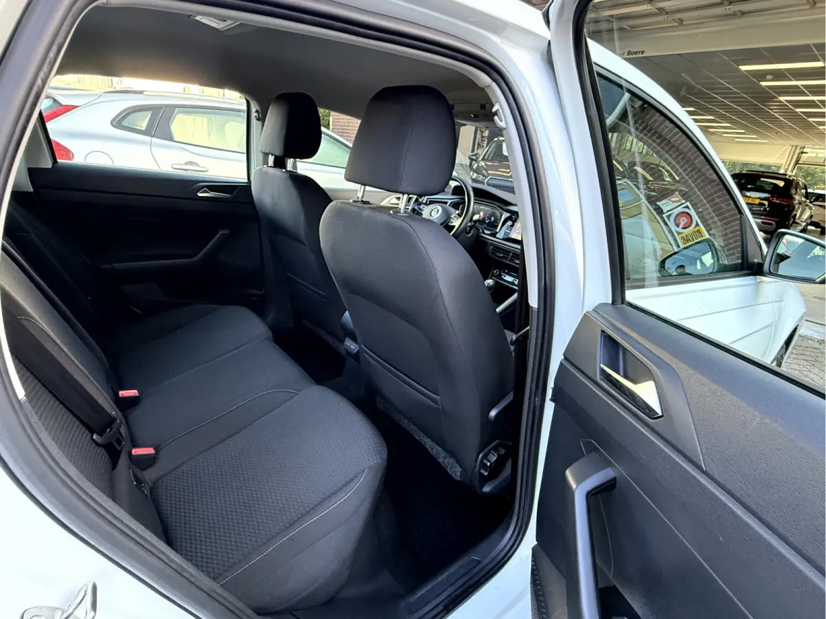 1.0 TSI Comfortline Business Virt. Dash, Camera, App Connect