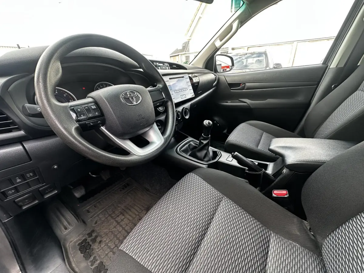 2.4 D-4D Double Cab Cool Comfort