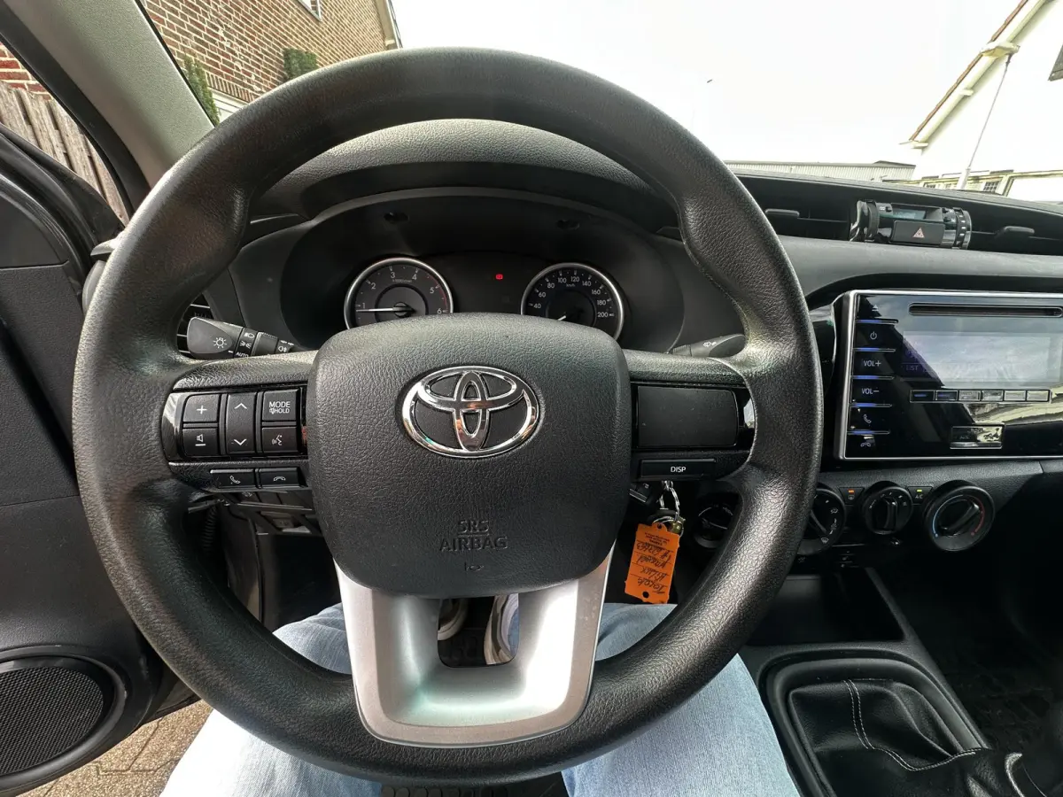 2.4 D-4D Double Cab Cool Comfort