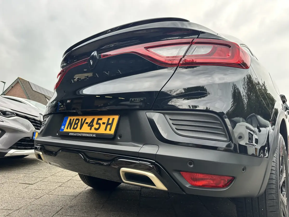 1.6 E-Tech hybrid 145 E-Tech engineered|Apple Android Carplay