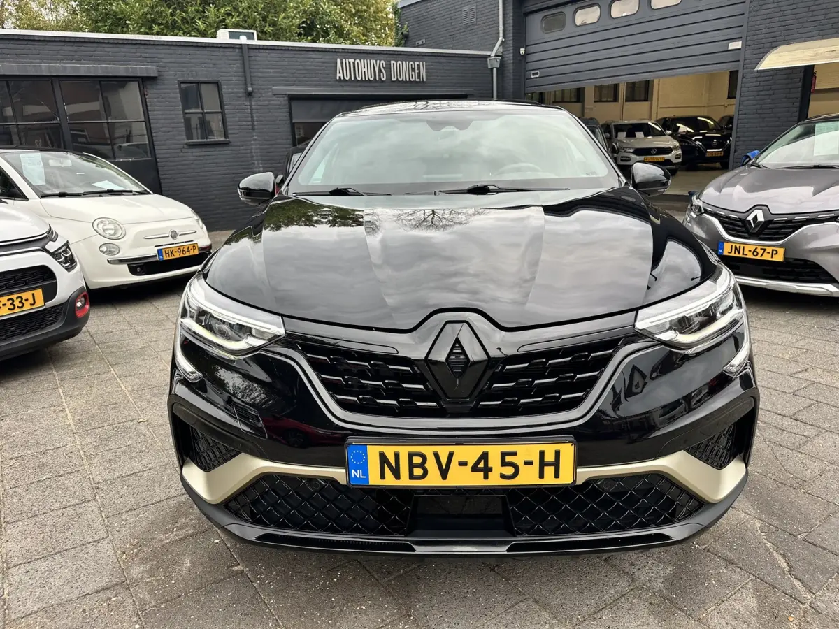 1.6 E-Tech hybrid 145 E-Tech engineered|Apple Android Carplay
