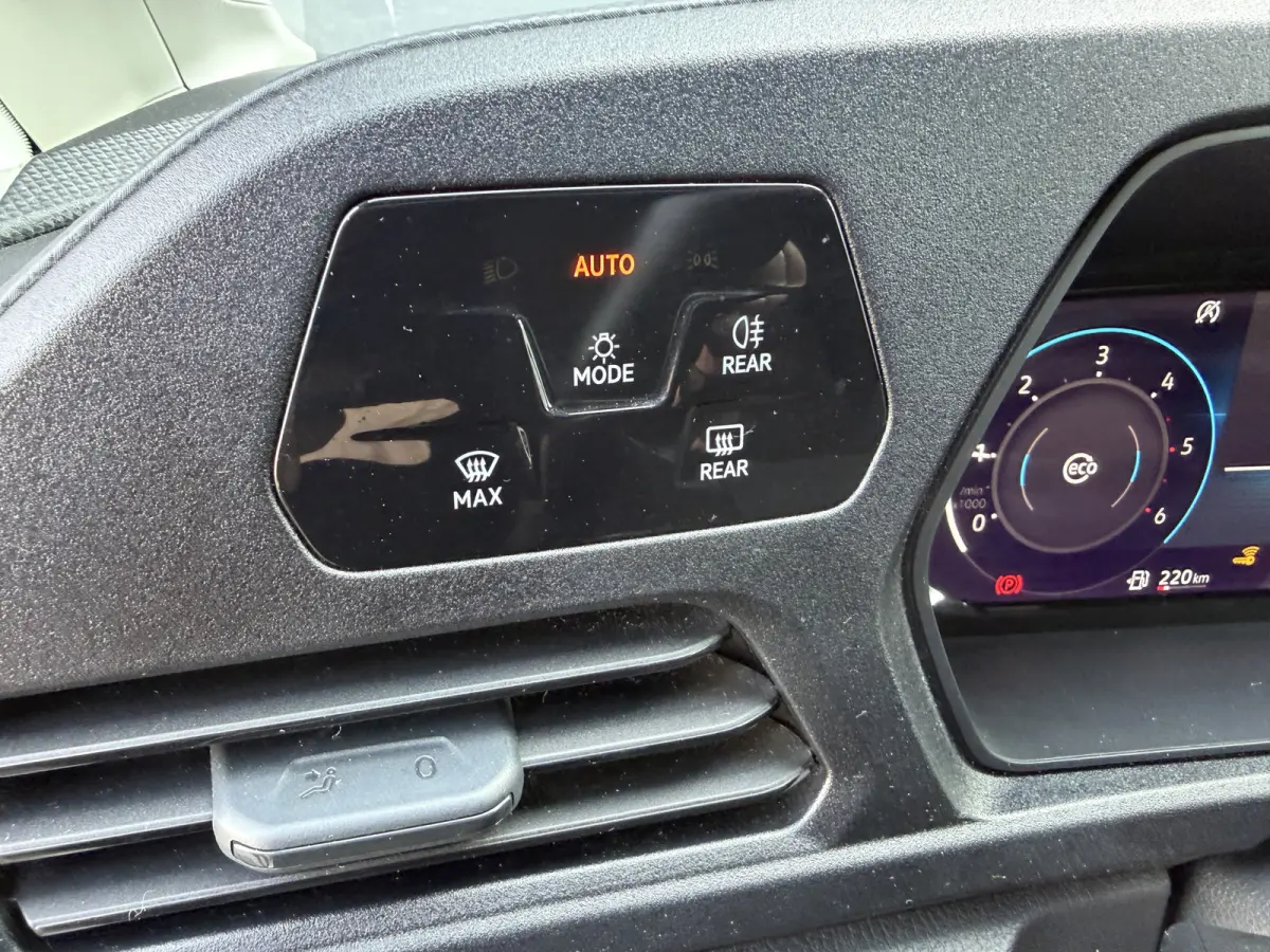 2.0 TDI 102 PK Euro 6 Cruise Control/achteruitrijcamera/navigatie
