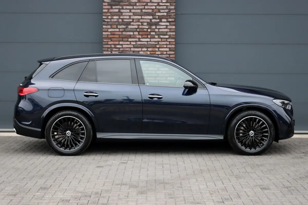 400e 4MATIC AMG Line | Airmatic | Achterasbesturing | Distronic+ | Memory | Trekhaak | Digital Light | Surround Camera | Verwarmd Stuurwiel | Nightpakket |