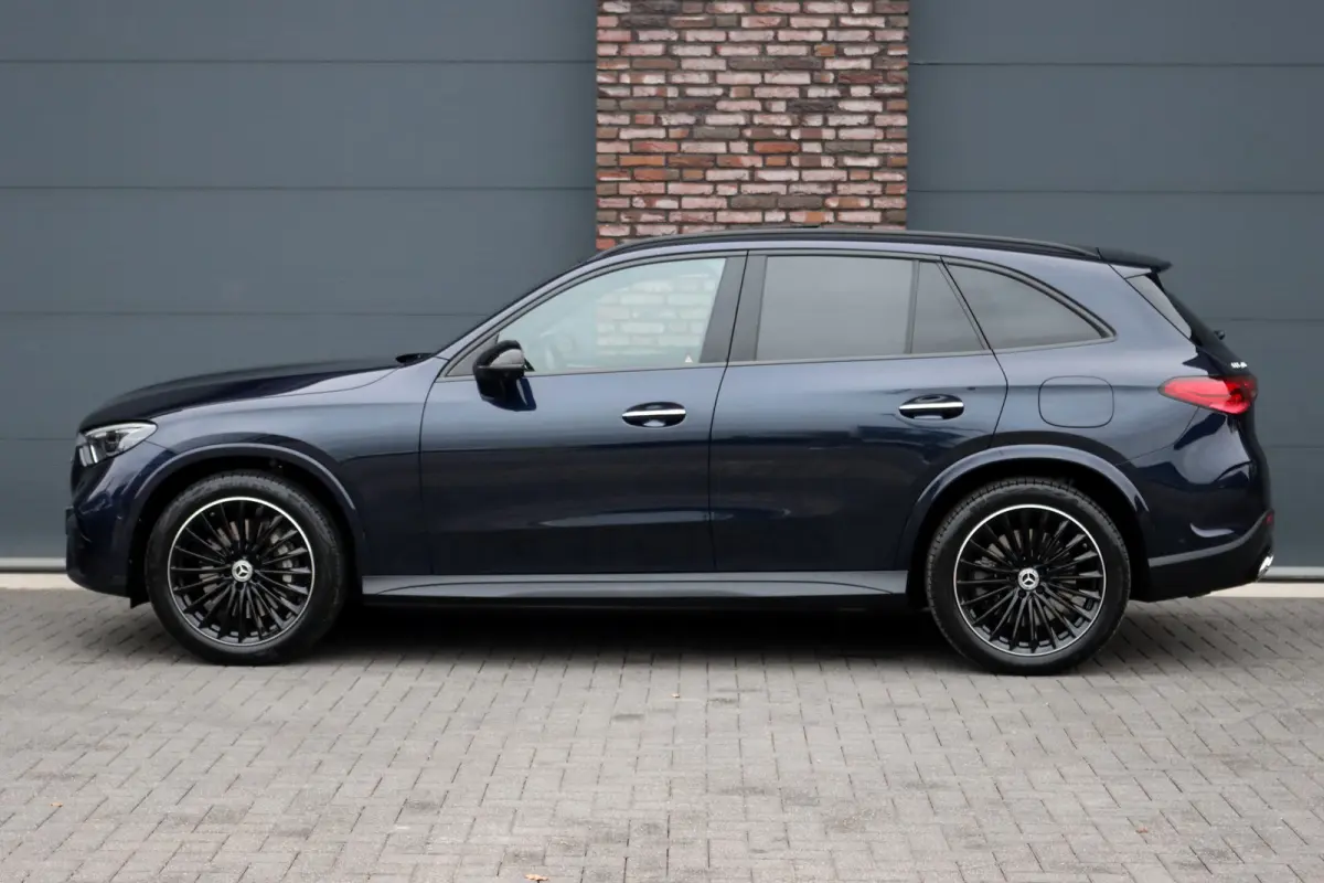 400e 4MATIC AMG Line | Airmatic | Achterasbesturing | Distronic+ | Memory | Trekhaak | Digital Light | Surround Camera | Verwarmd Stuurwiel | Nightpakket |