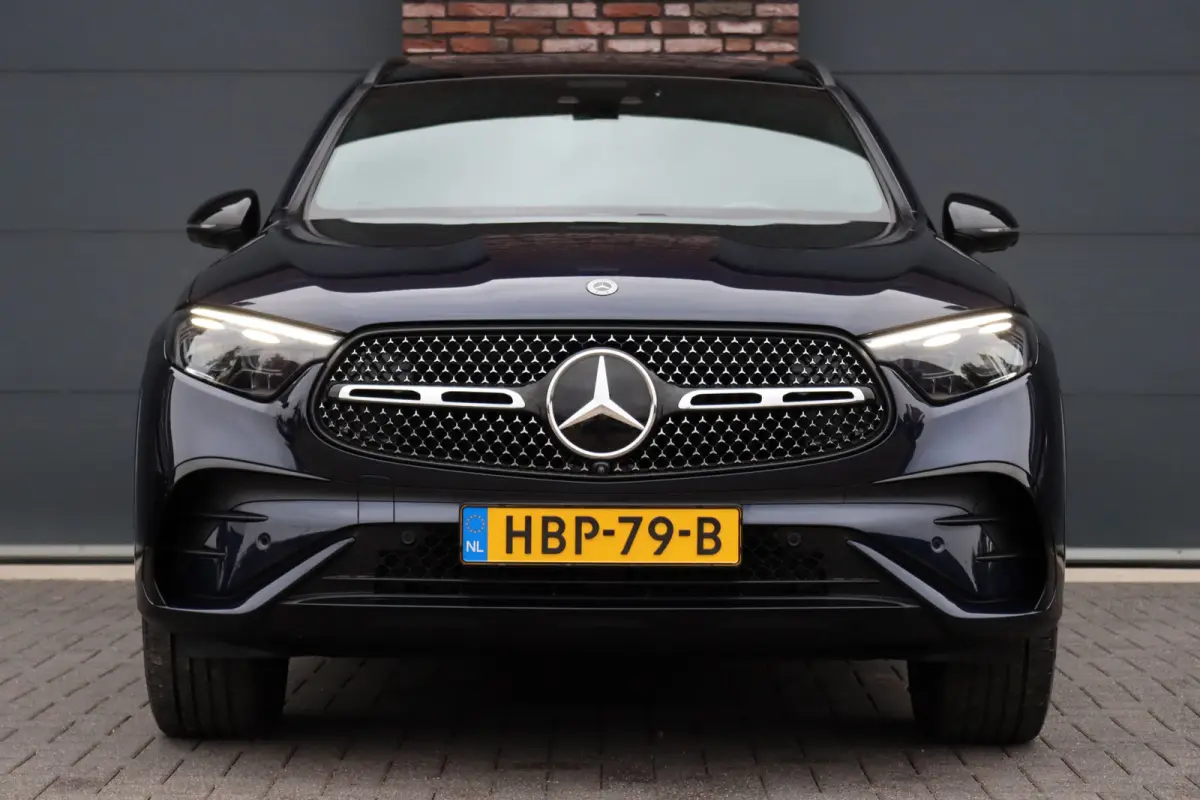 400e 4MATIC AMG Line | Airmatic | Achterasbesturing | Distronic+ | Memory | Trekhaak | Digital Light | Surround Camera | Verwarmd Stuurwiel | Nightpakket |
