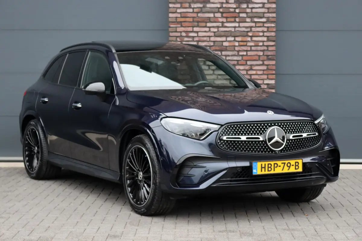 400e 4MATIC AMG Line | Airmatic | Achterasbesturing | Distronic+ | Memory | Trekhaak | Digital Light | Surround Camera | Verwarmd Stuurwiel | Nightpakket |