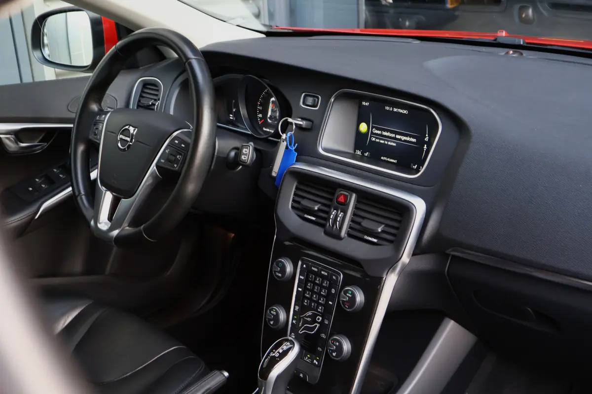 2.0 D4 Inscription Automaat 190pk | Leer | Stoelverwarming | Adaptieve Cruise Control | Camera | BLIS