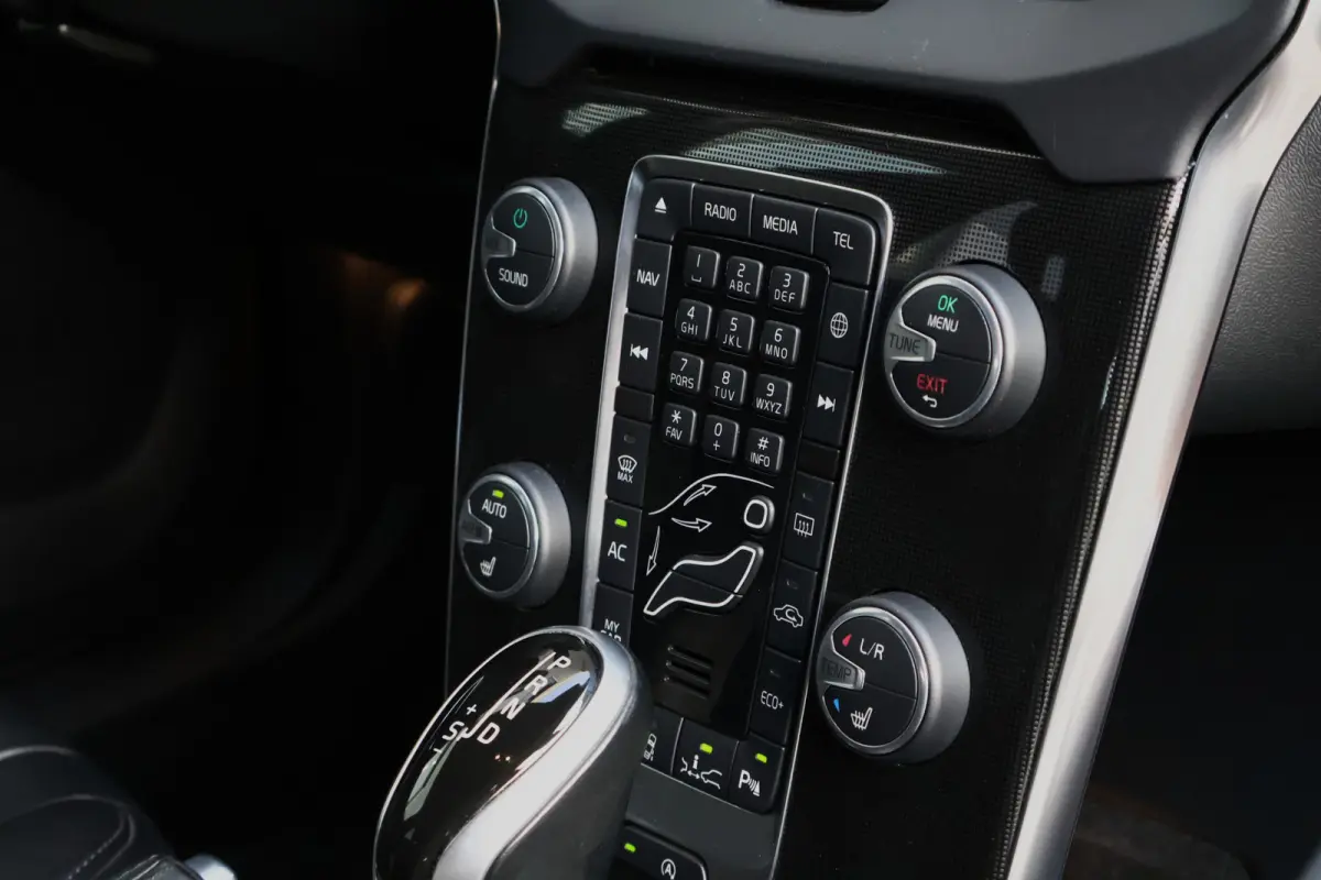 2.0 D4 Inscription Automaat 190pk | Leer | Stoelverwarming | Adaptieve Cruise Control | Camera | BLIS