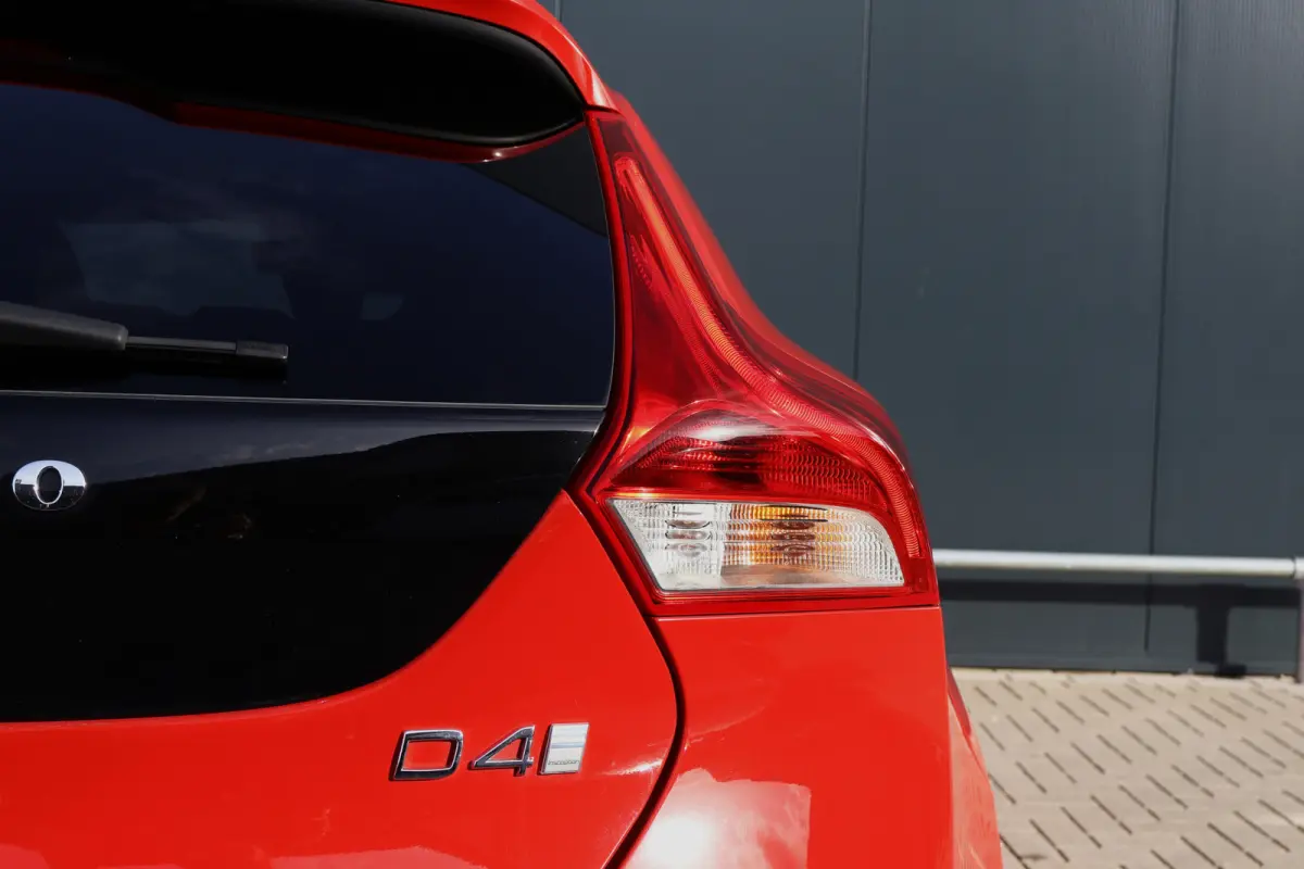 2.0 D4 Inscription Automaat 190pk | Leer | Stoelverwarming | Adaptieve Cruise Control | Camera | BLIS