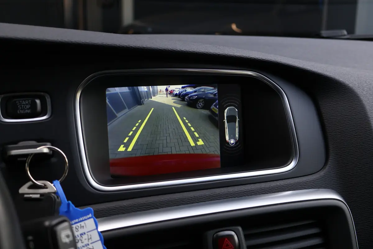 2.0 D4 Inscription Automaat 190pk | Leer | Stoelverwarming | Adaptieve Cruise Control | Camera | BLIS