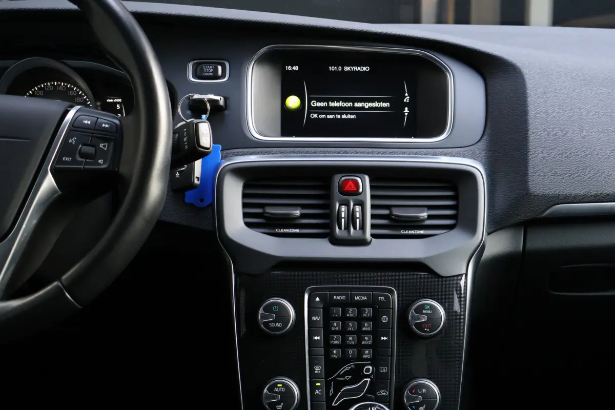 2.0 D4 Inscription Automaat 190pk | Leer | Stoelverwarming | Adaptieve Cruise Control | Camera | BLIS