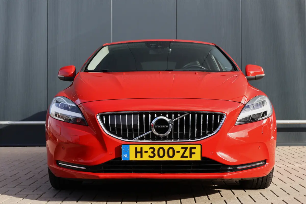 2.0 D4 Inscription Automaat 190pk | Leer | Stoelverwarming | Adaptieve Cruise Control | Camera | BLIS