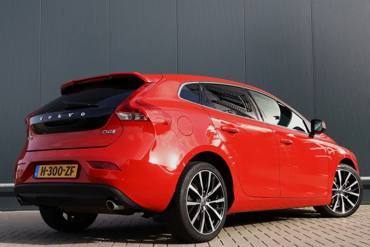 2.0 D4 Inscription Automaat 190pk | Leer | Stoelverwarming | Adaptieve Cruise Control | Camera | BLIS