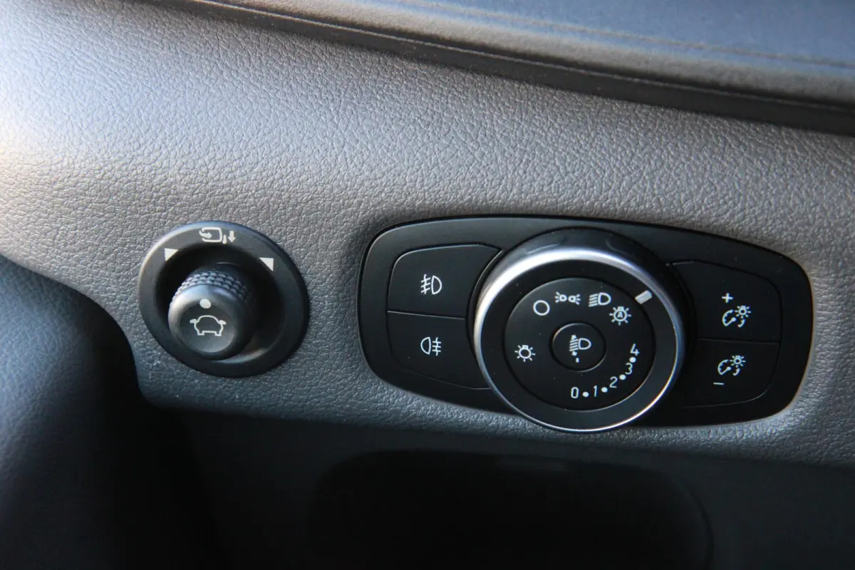 350 2.0 TDCI L2H2 Trend MHEV 130PK / Sync 3 / Dealer onderhoudsbeurt