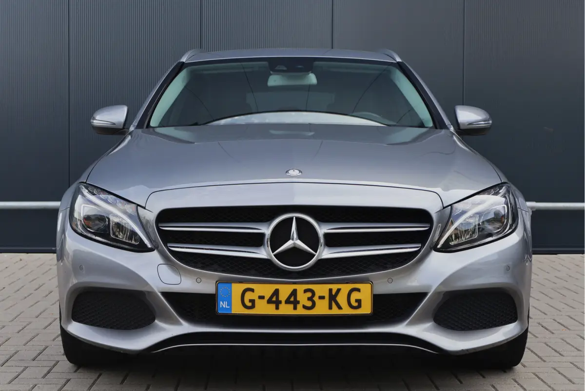 2.2 CDI Ambition Automaat | Wegkl. Trekhaak | Camera | Comand | Stoelverwarming | Half leder | 1800kg trekgewicht