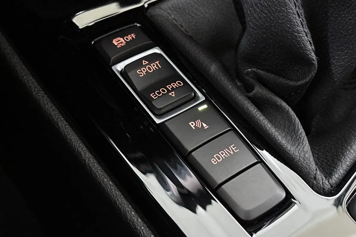 xDrive25e Executive Sport Line Trekhaak Harman Kardon Memory