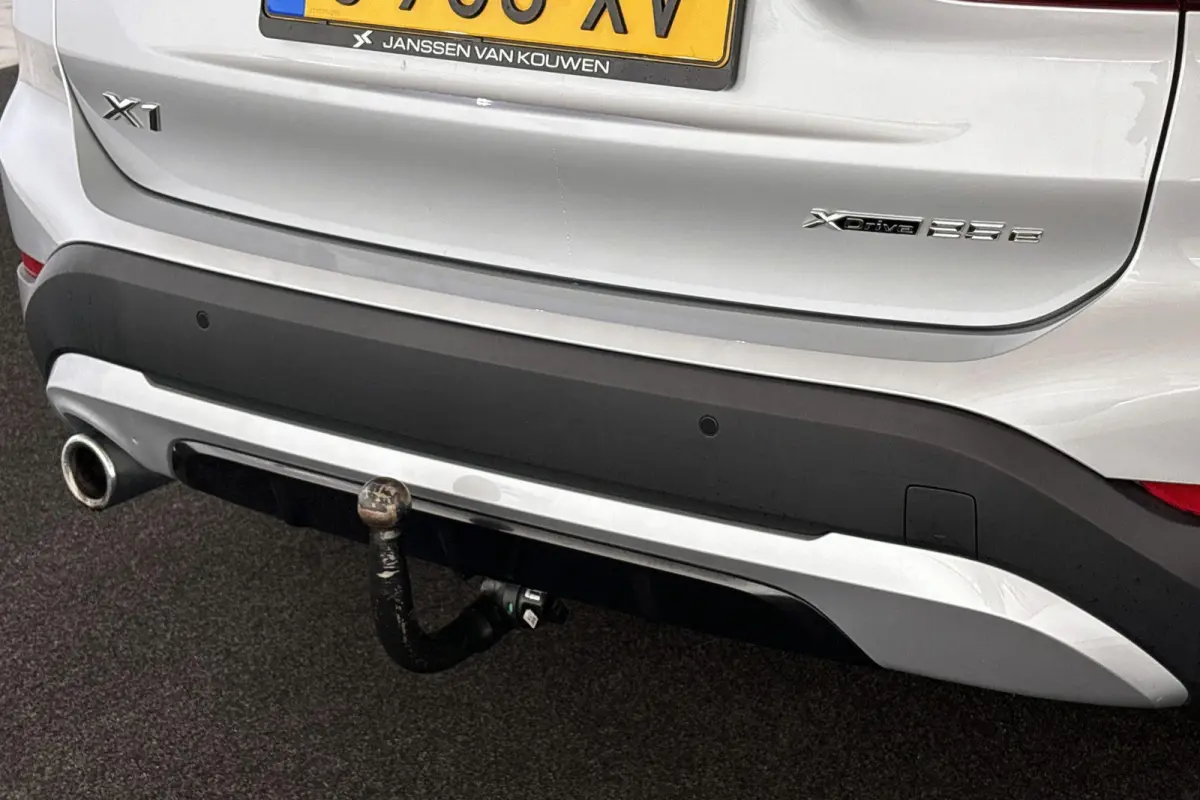 xDrive25e Executive Sport Line Trekhaak Harman Kardon Memory