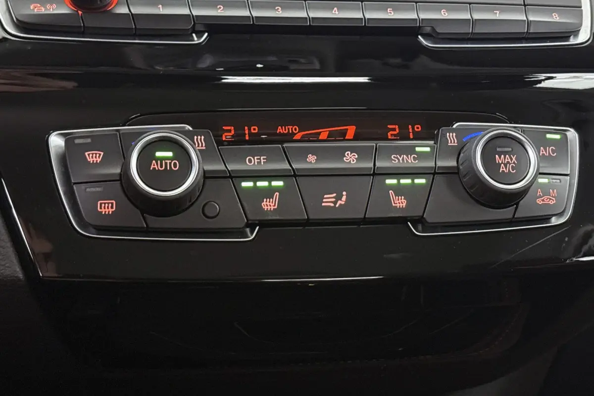 xDrive25e Executive Sport Line Trekhaak Harman Kardon Memory