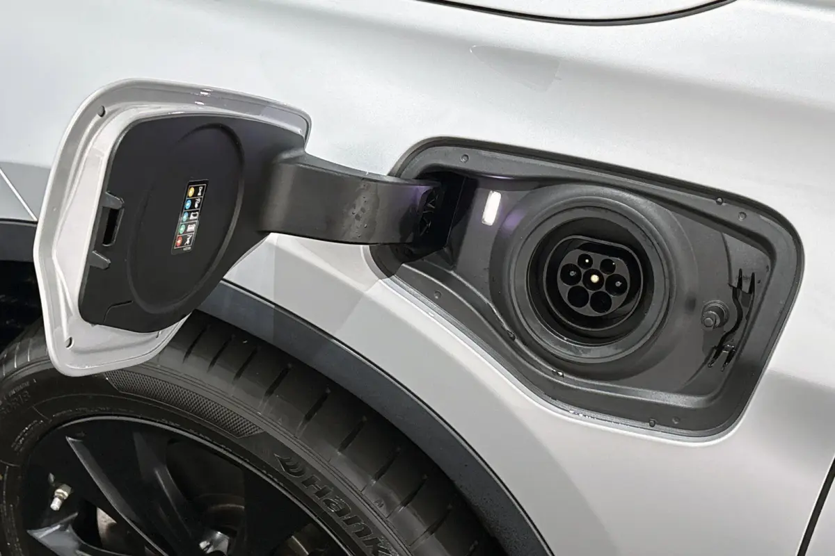 xDrive25e Executive Sport Line Trekhaak Harman Kardon Memory