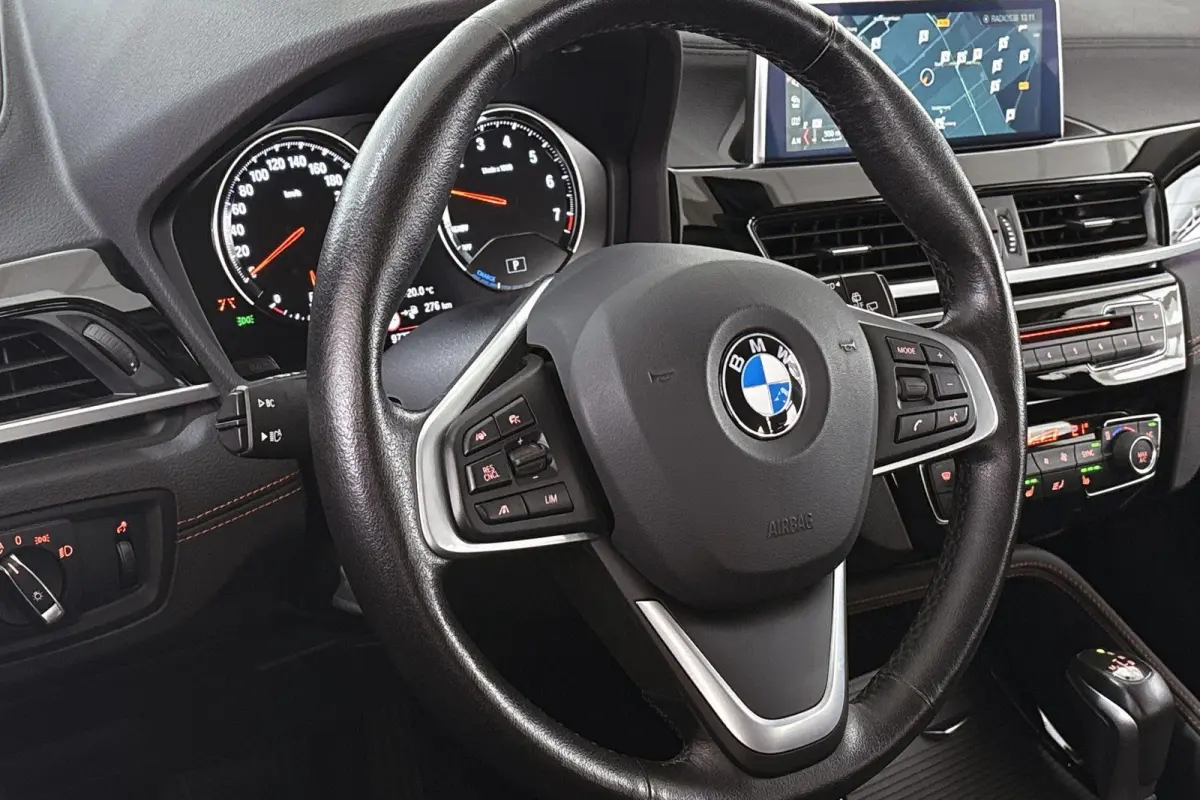 xDrive25e Executive Sport Line Trekhaak Harman Kardon Memory