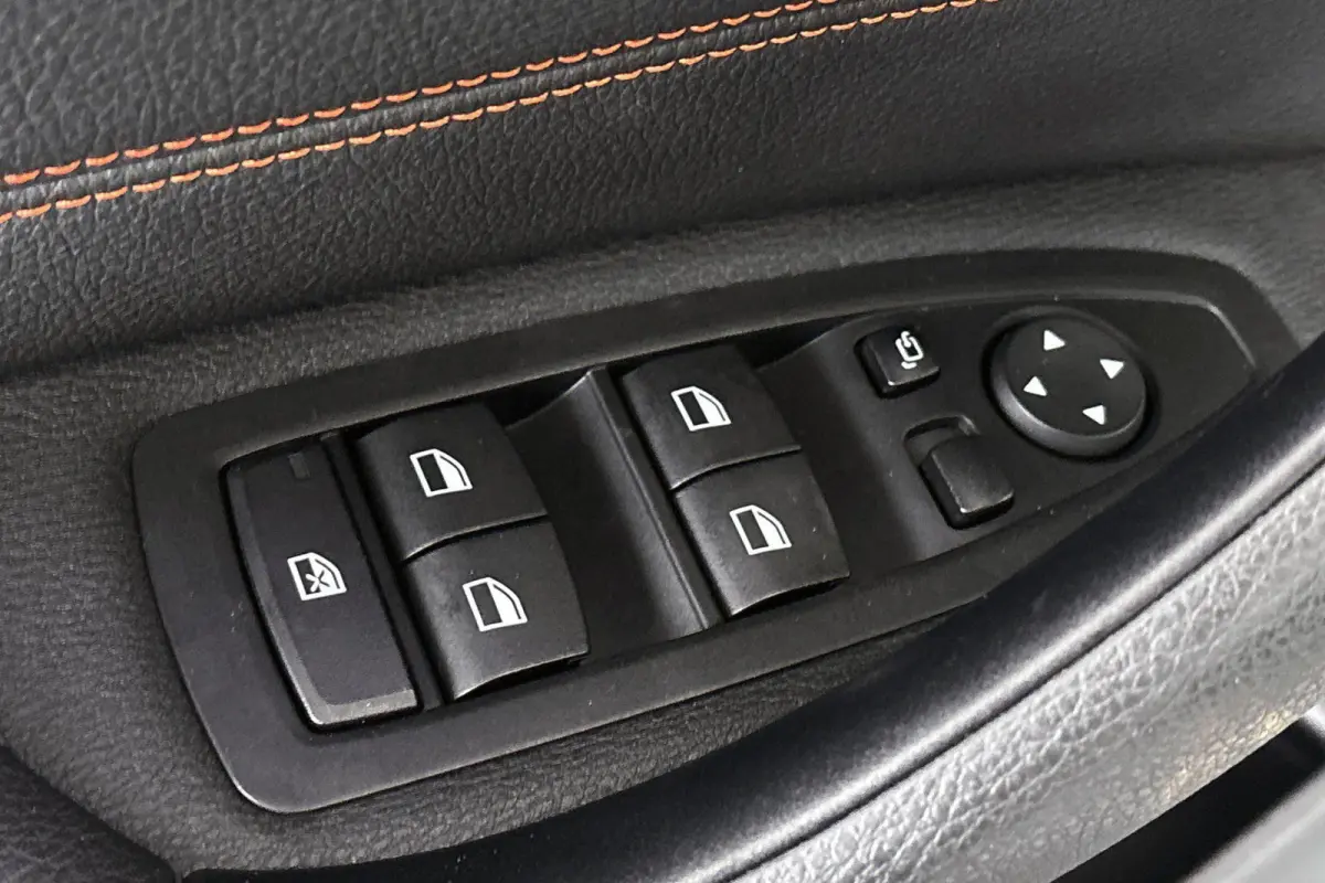 xDrive25e Executive Sport Line Trekhaak Harman Kardon Memory