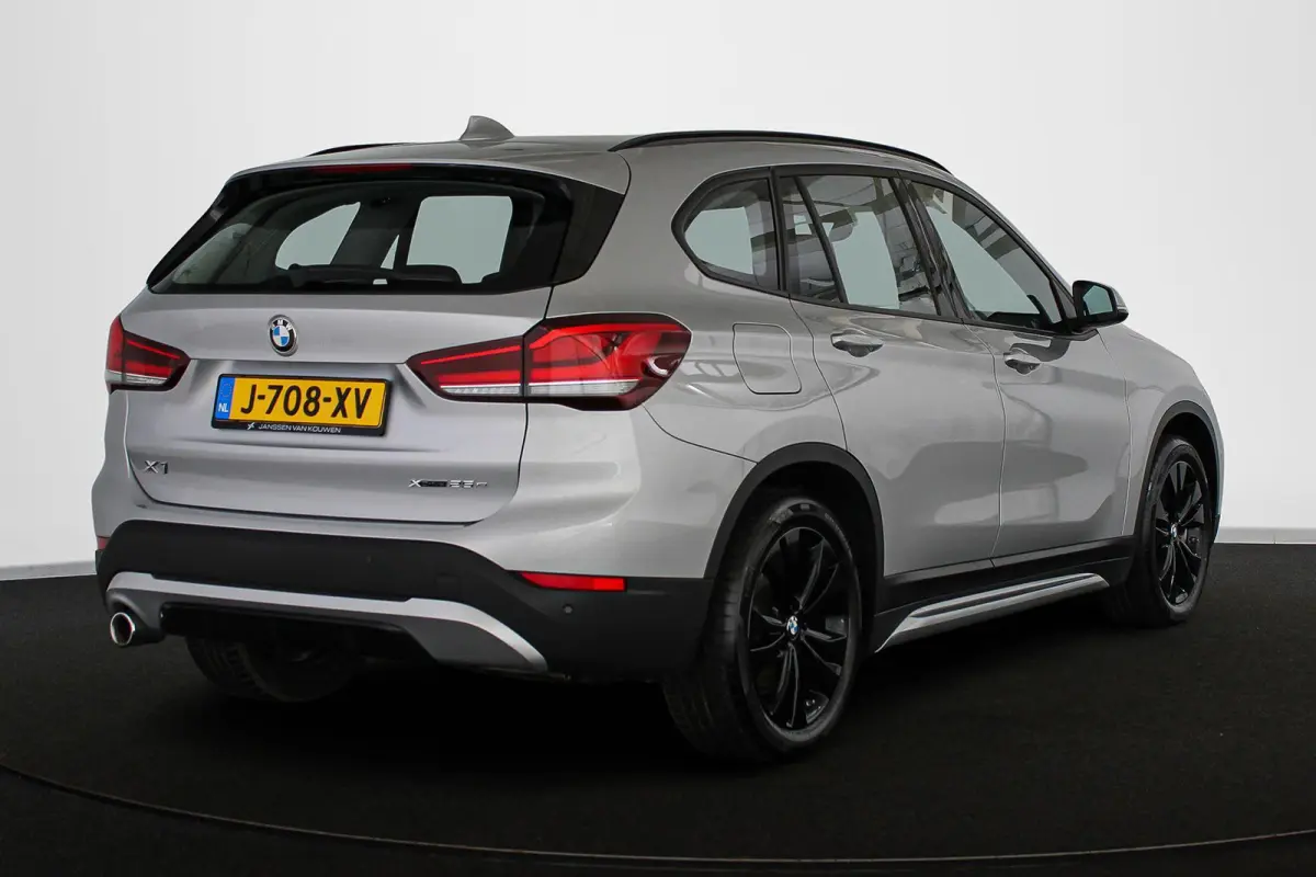 xDrive25e Executive Sport Line Trekhaak Harman Kardon Memory