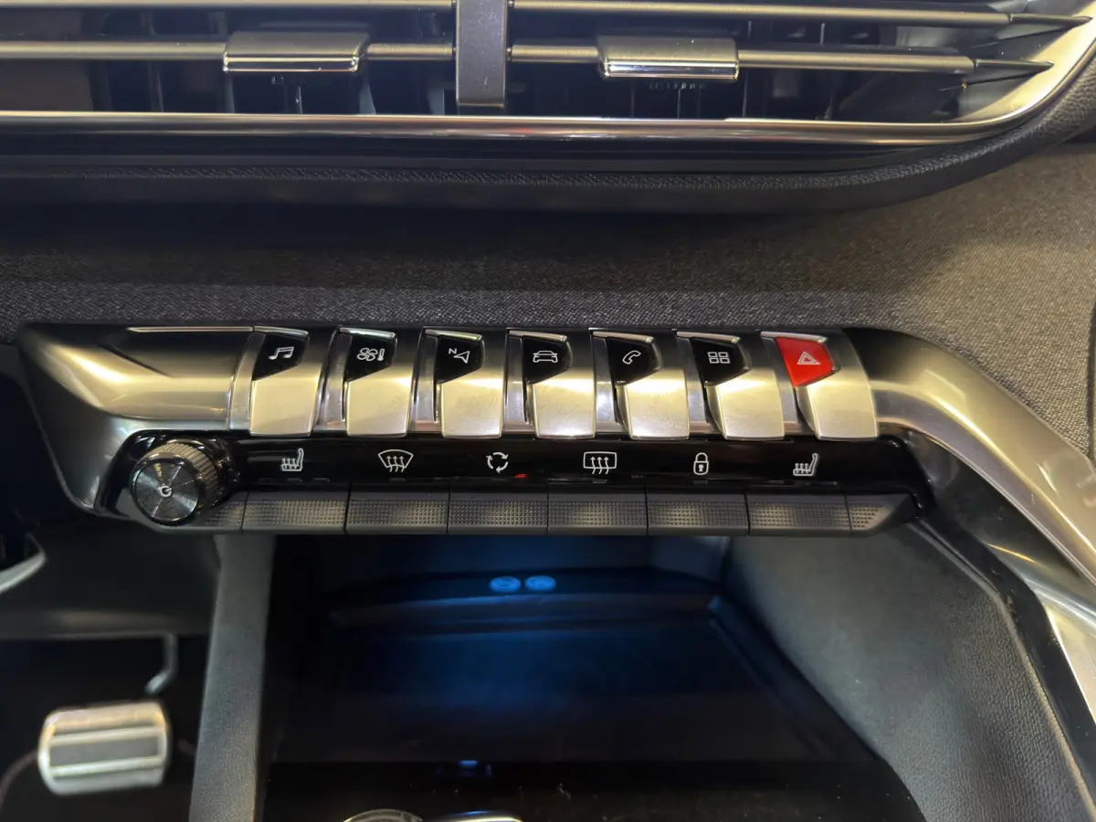 1.2 PureTech GT-Line|NAVIGATIE|CAMERA|PANORAMA|CRUISE