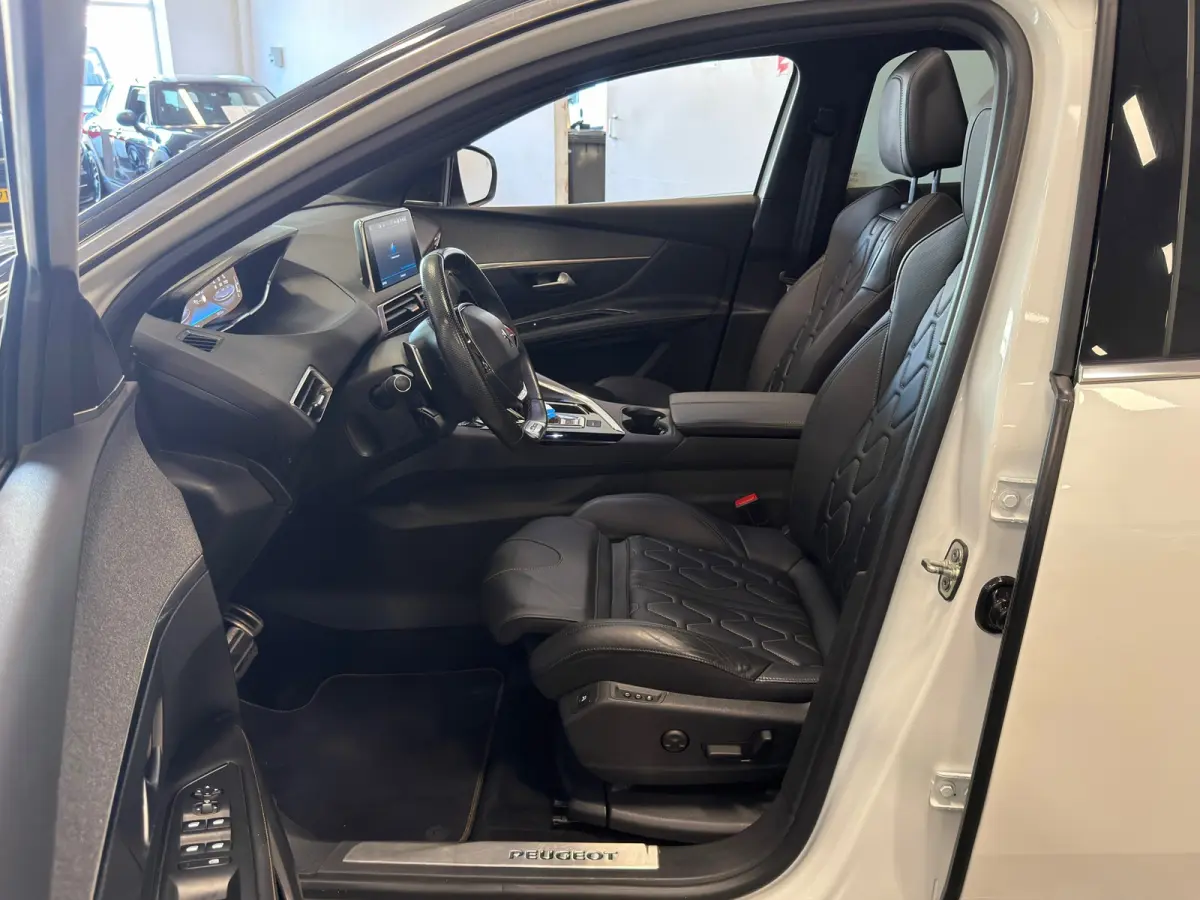 1.2 PureTech GT-Line|NAVIGATIE|CAMERA|PANORAMA|CRUISE