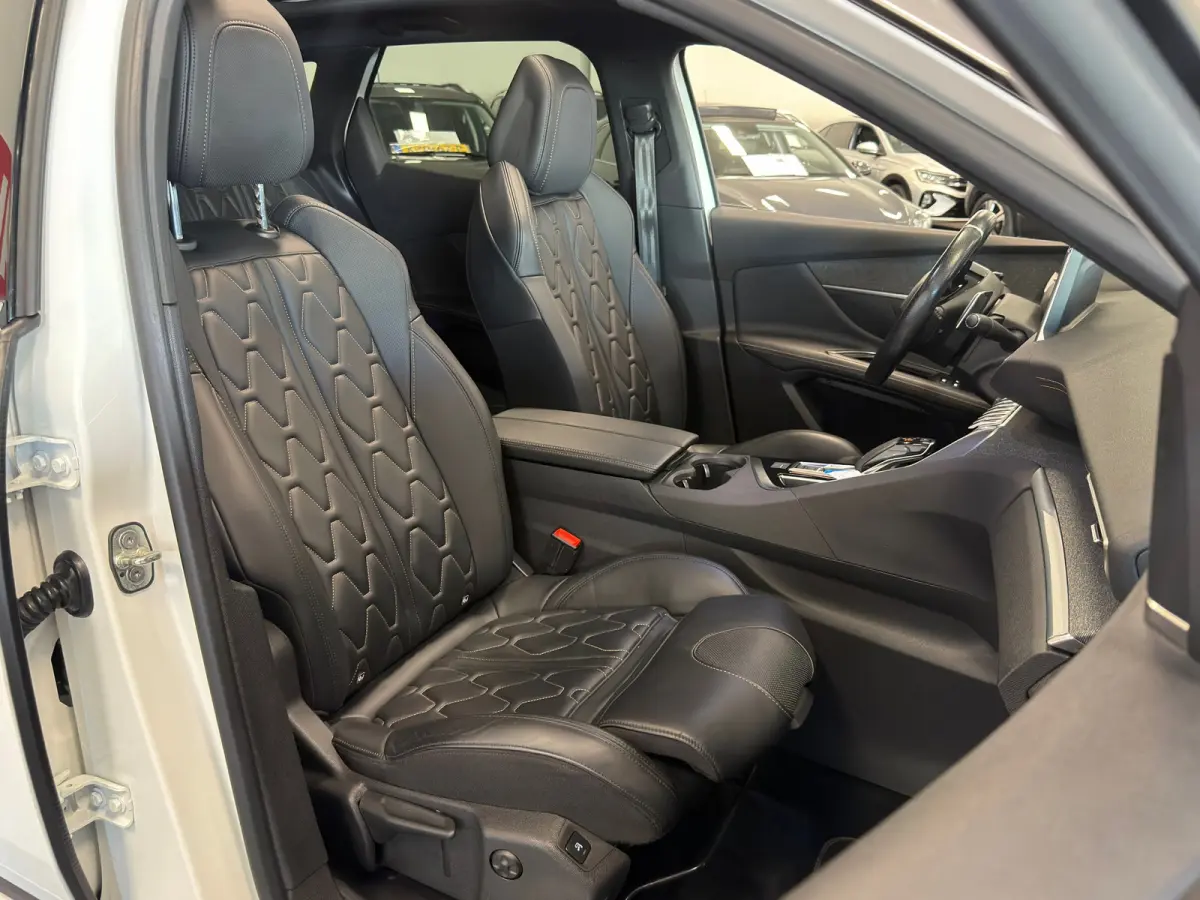 1.2 PureTech GT-Line|NAVIGATIE|CAMERA|PANORAMA|CRUISE