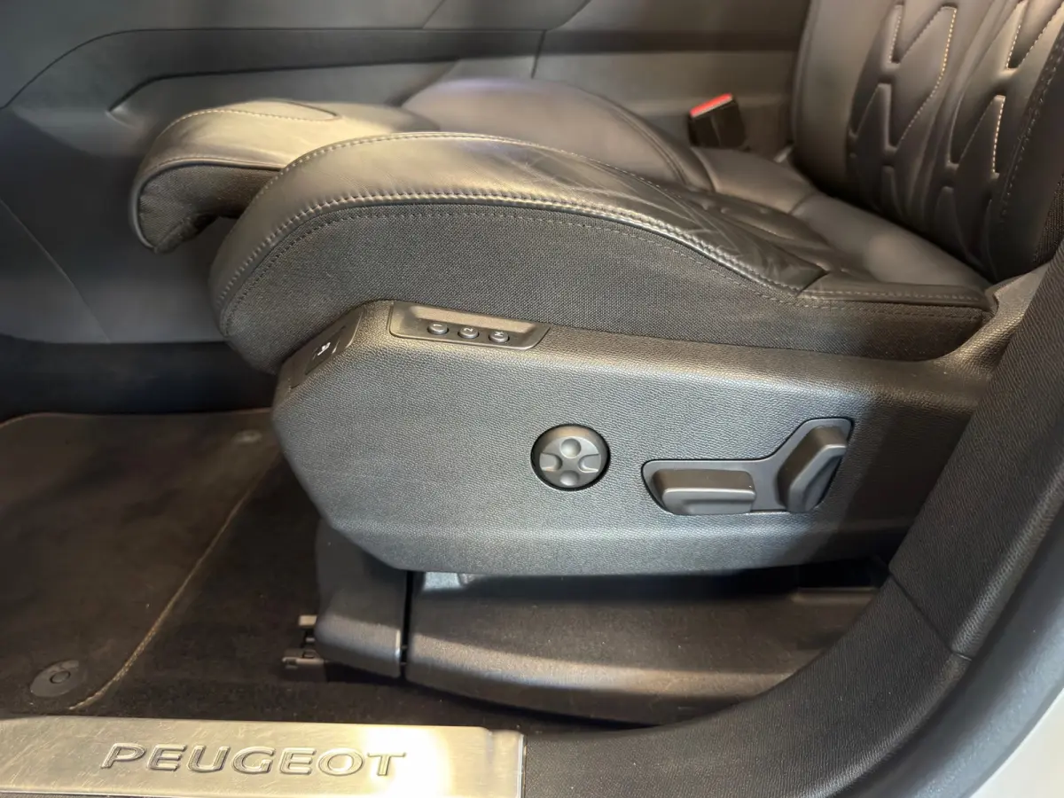1.2 PureTech GT-Line|NAVIGATIE|CAMERA|PANORAMA|CRUISE
