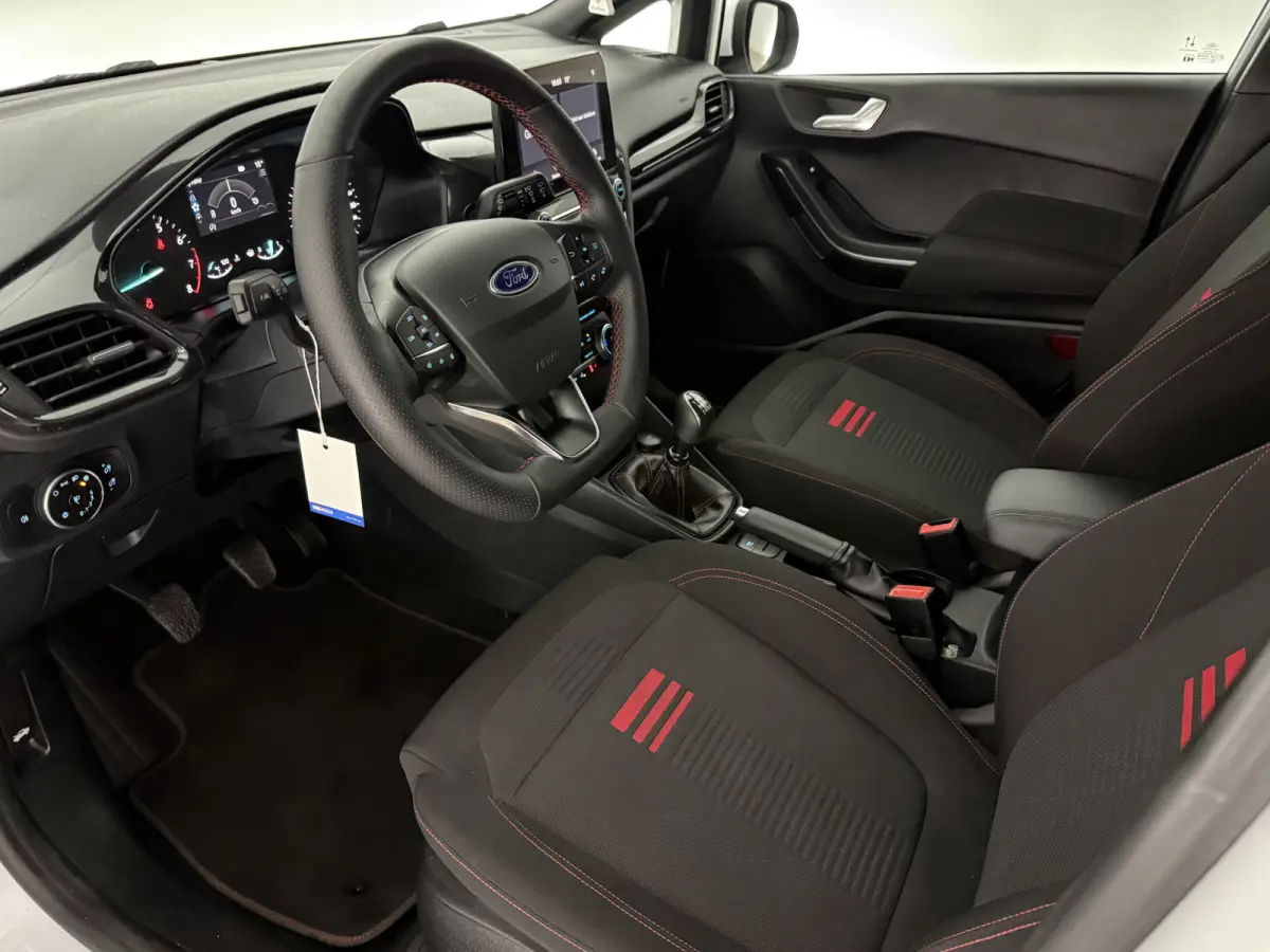 1.0 EcoBoost Hybrid ST-Line | Cruise | Carplay | Clima | Stoel/Stuurverw. | Parkeersens. | NAP
