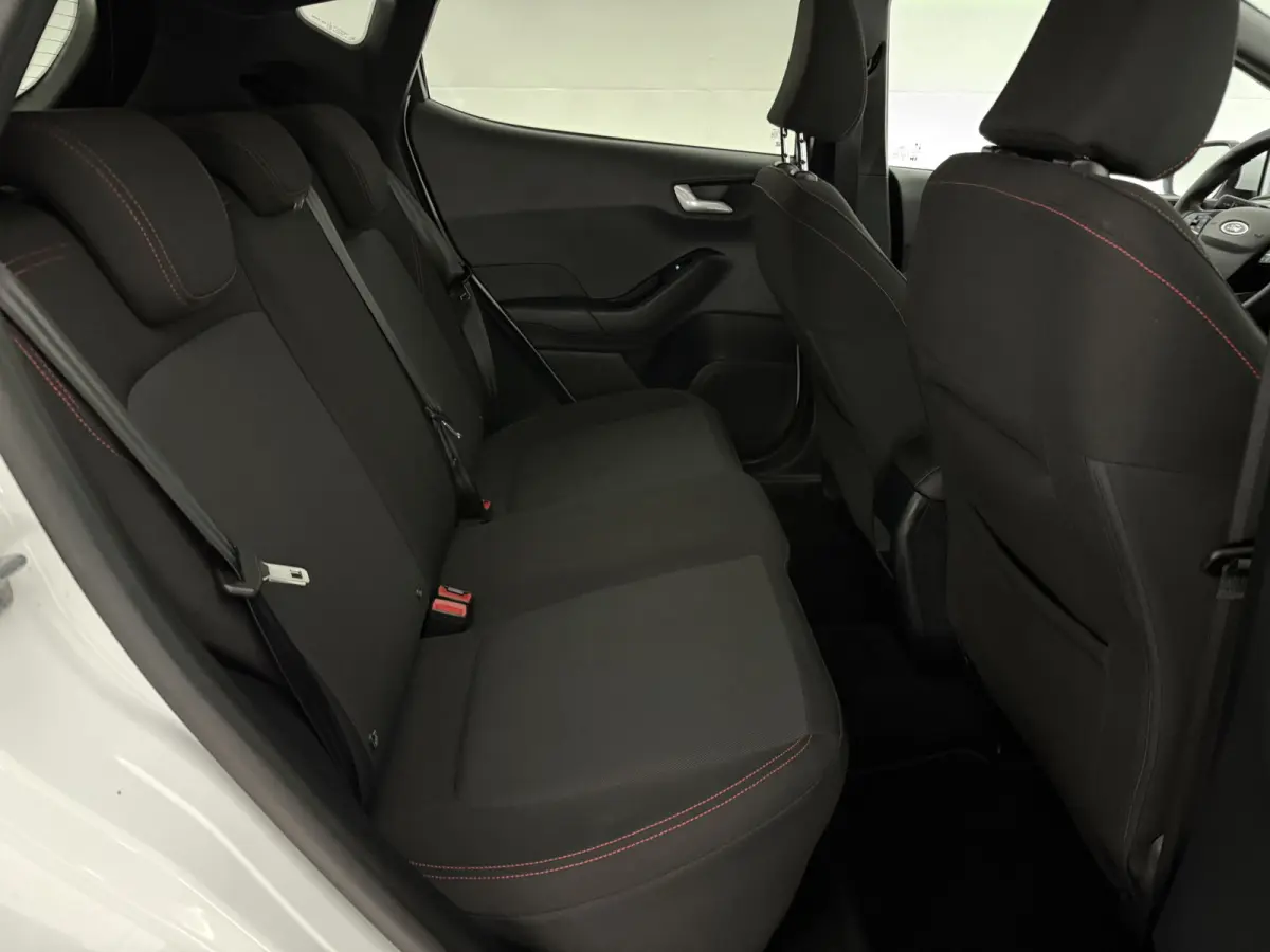 1.0 EcoBoost Hybrid ST-Line | Cruise | Carplay | Clima | Stoel/Stuurverw. | Parkeersens. | NAP
